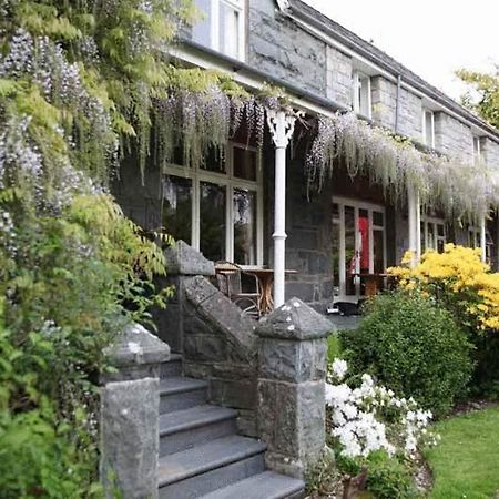 Ty Mawr Hotel Llanbedr  Exterior photo